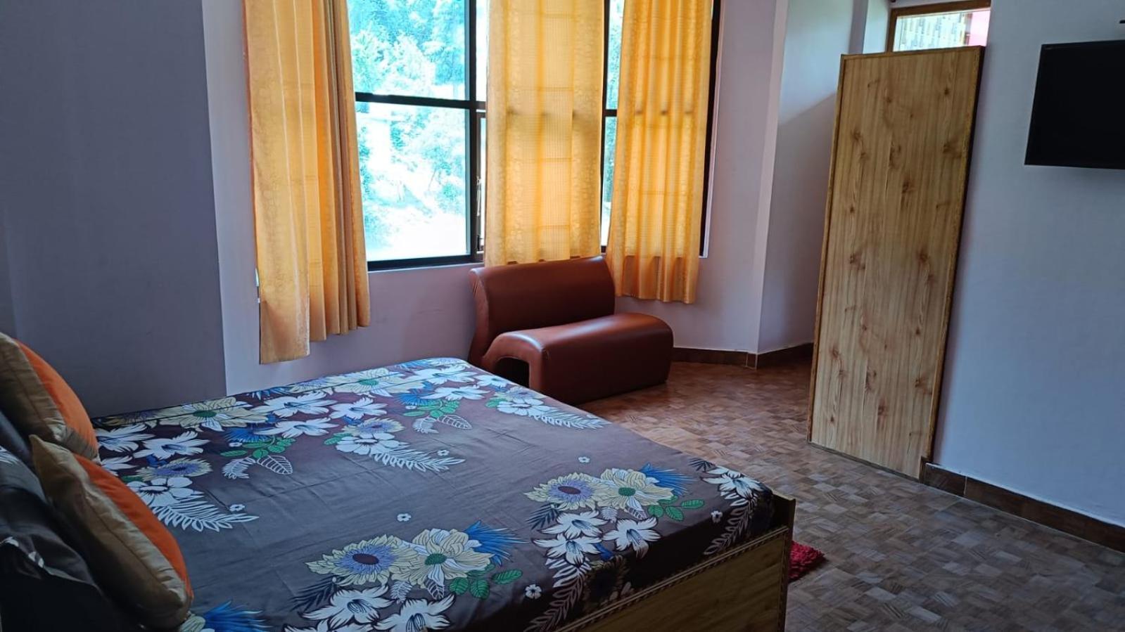 Hotel Alpine View Sarāhan Extérieur photo